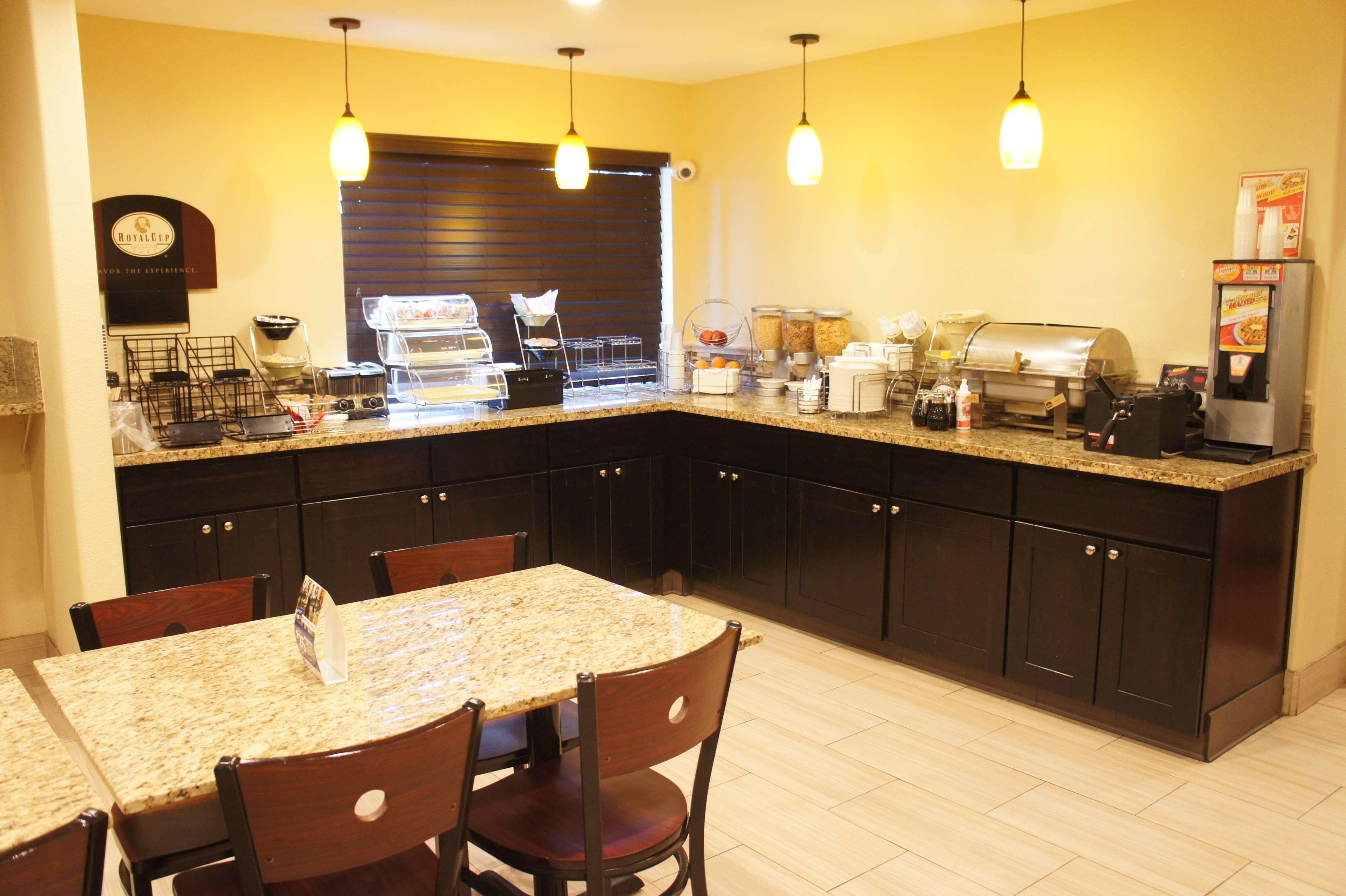 Best Western Plus Inn Of Hayward Ngoại thất bức ảnh